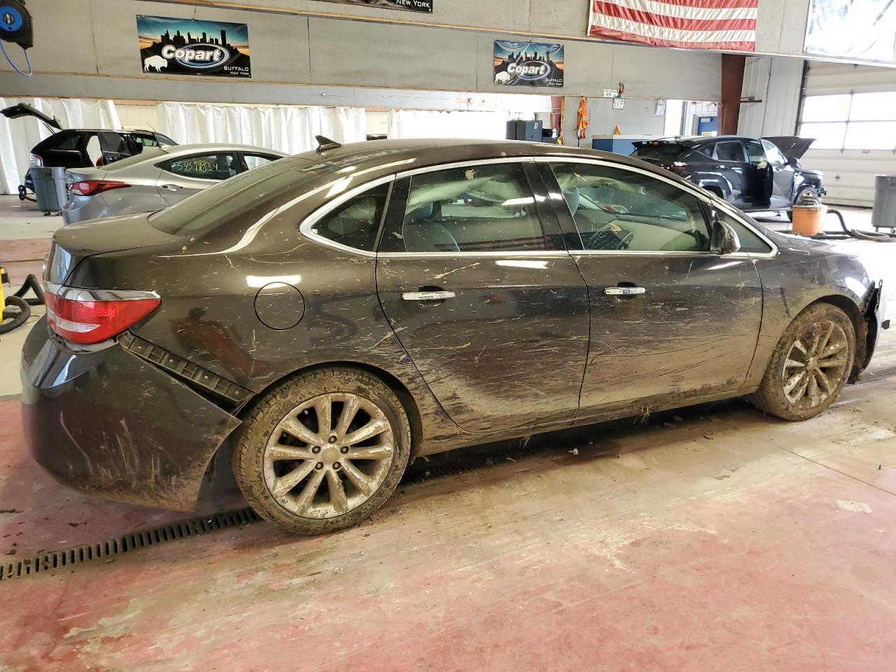 Photo 2 VIN: 1G4PR5SK6D4186587 - BUICK VERANO 