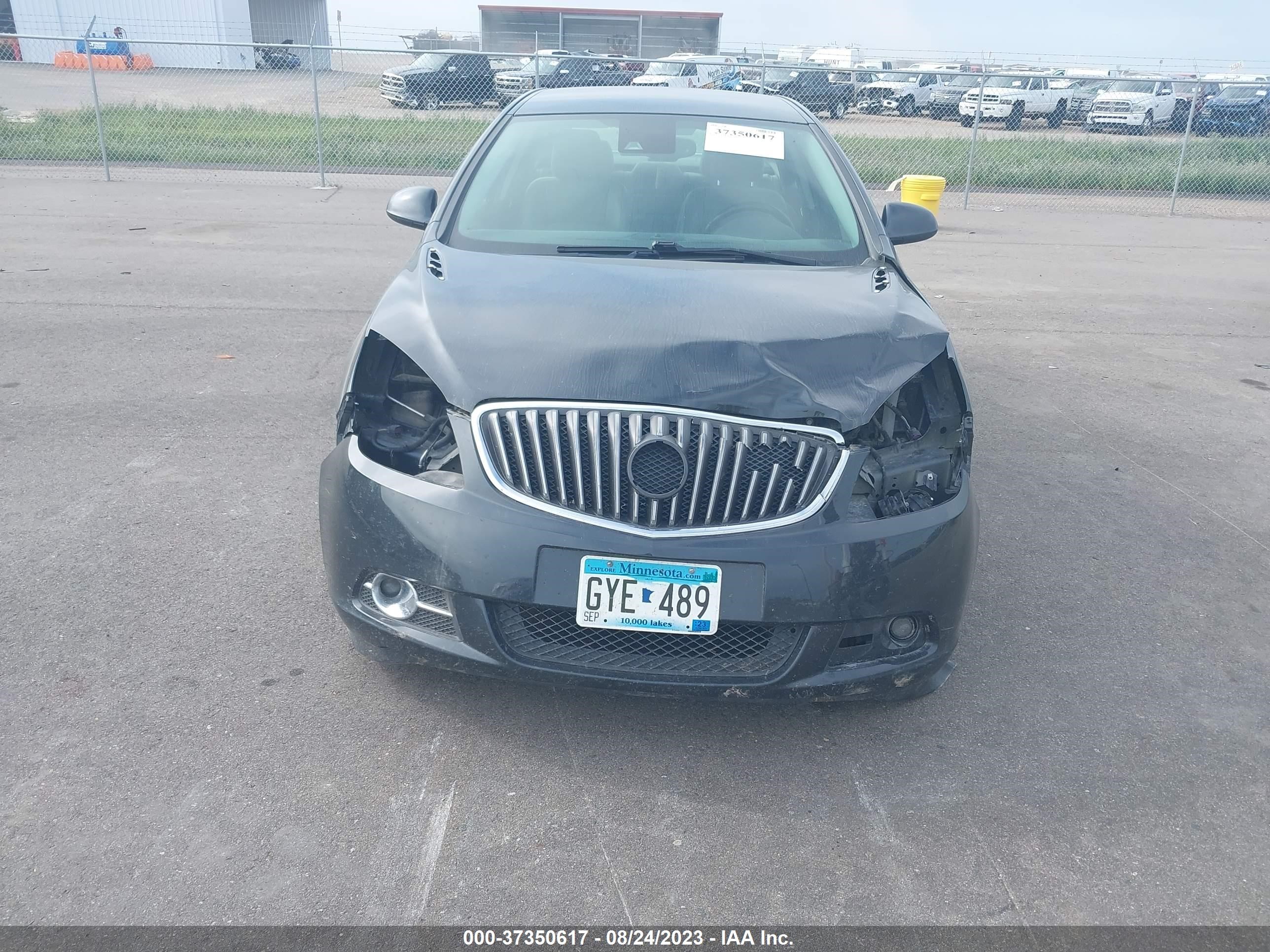 Photo 5 VIN: 1G4PR5SK6E4202871 - BUICK VERANO 