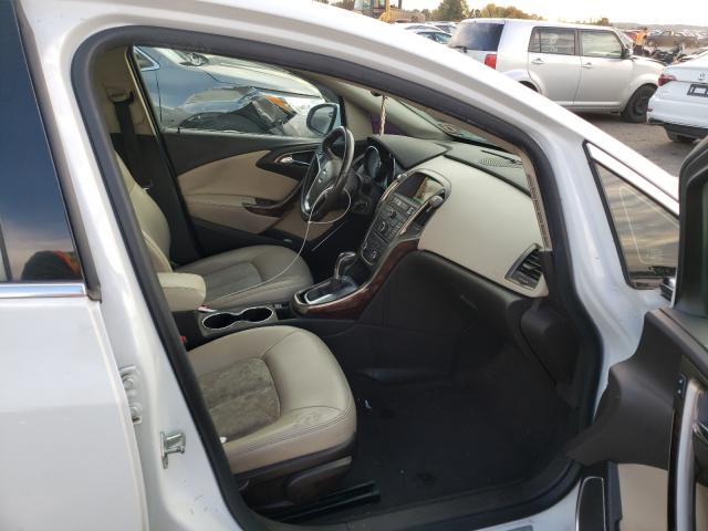 Photo 4 VIN: 1G4PR5SK6E4216060 - BUICK VERANO 