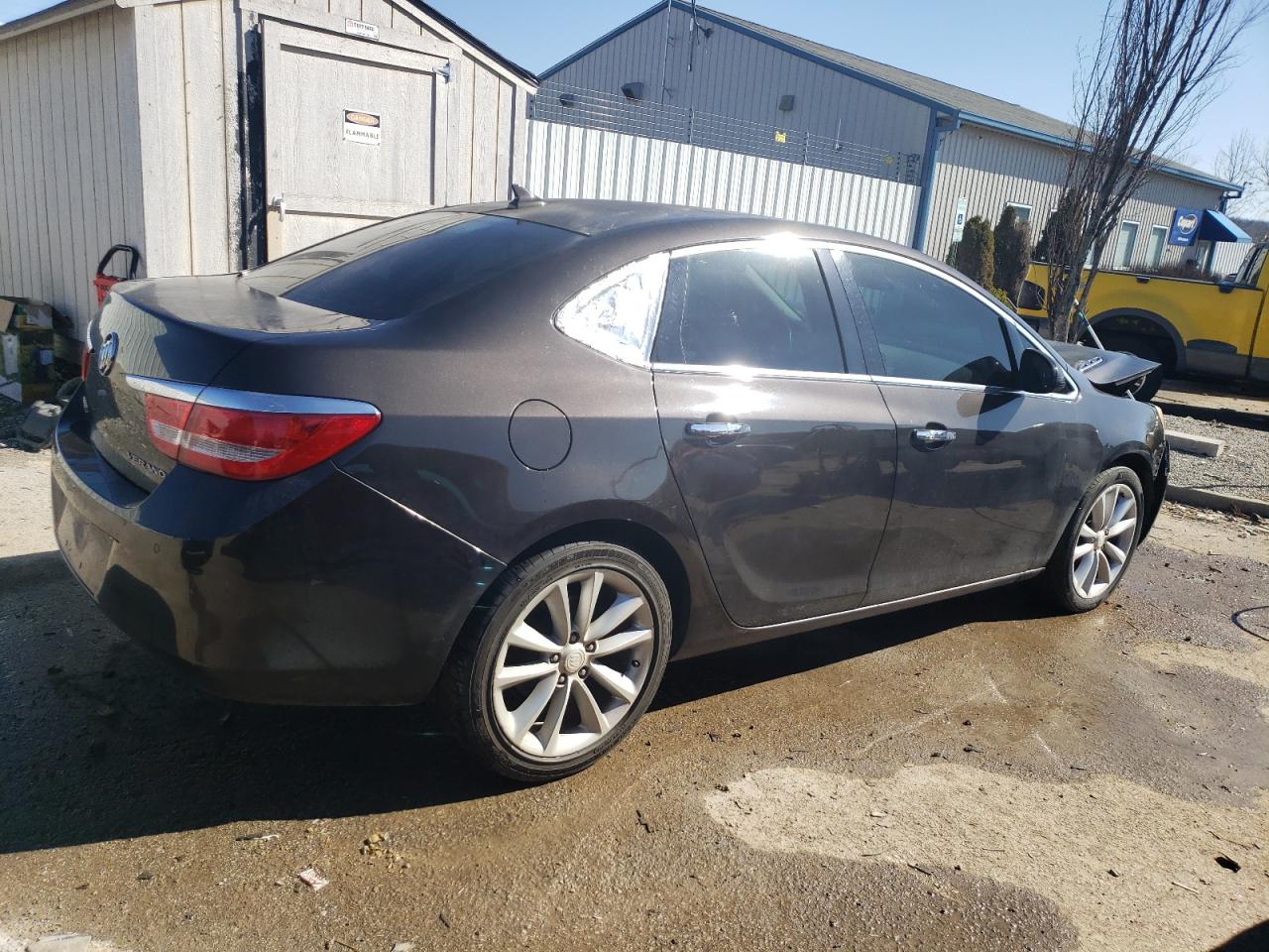 Photo 2 VIN: 1G4PR5SK6E4221355 - BUICK VERANO 