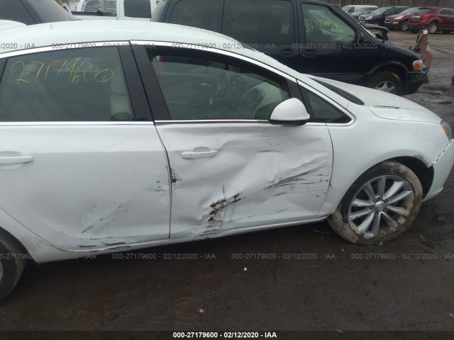 Photo 5 VIN: 1G4PR5SK6F4160266 - BUICK VERANO 