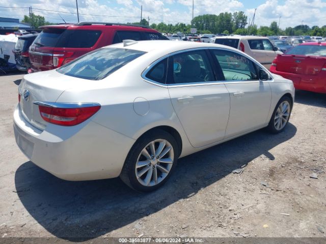 Photo 3 VIN: 1G4PR5SK6F4214259 - BUICK VERANO 