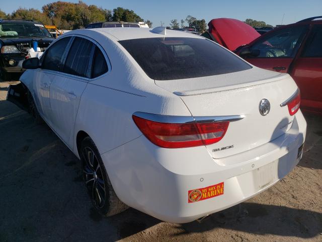 Photo 2 VIN: 1G4PR5SK6H4105612 - BUICK VERANO SPO 