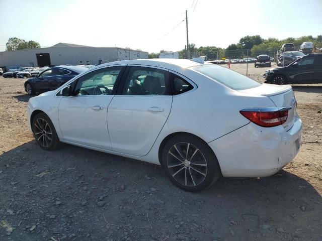 Photo 1 VIN: 1G4PR5SK6H4106646 - BUICK VERANO SPO 