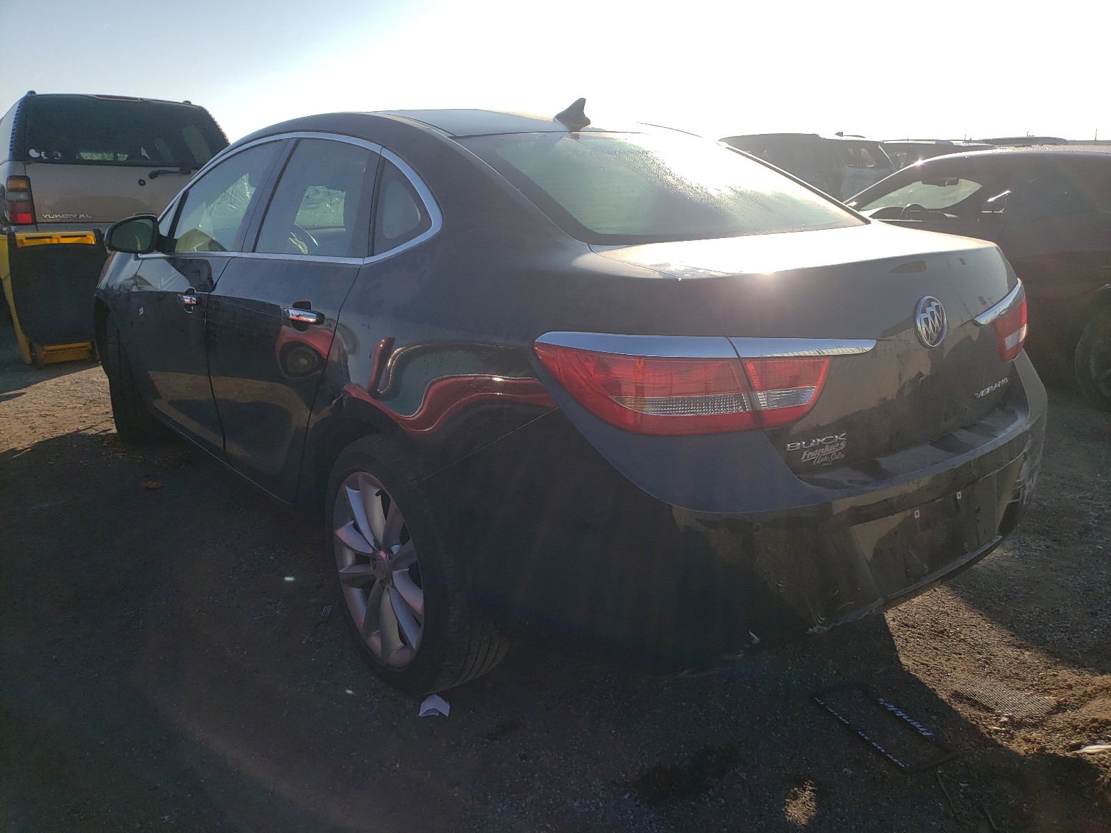 Photo 2 VIN: 1G4PR5SK7C4213651 - BUICK VERANO CON 