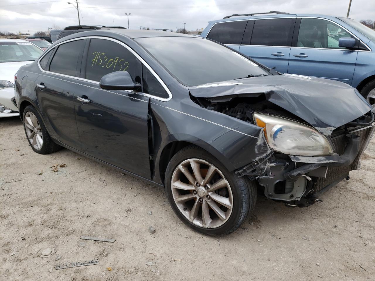 Photo 3 VIN: 1G4PR5SK7D4114460 - BUICK VERANO 