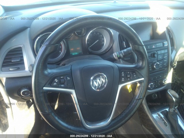 Photo 4 VIN: 1G4PR5SK7E4216066 - BUICK VERANO 