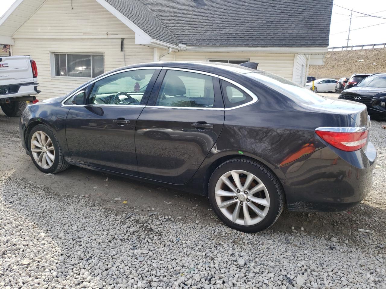 Photo 1 VIN: 1G4PR5SK7G4101356 - BUICK VERANO 