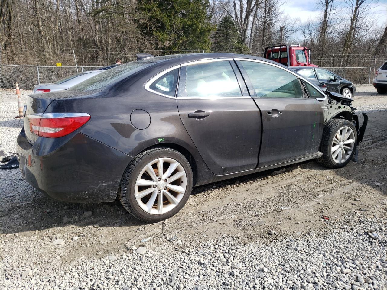 Photo 2 VIN: 1G4PR5SK7G4101356 - BUICK VERANO 