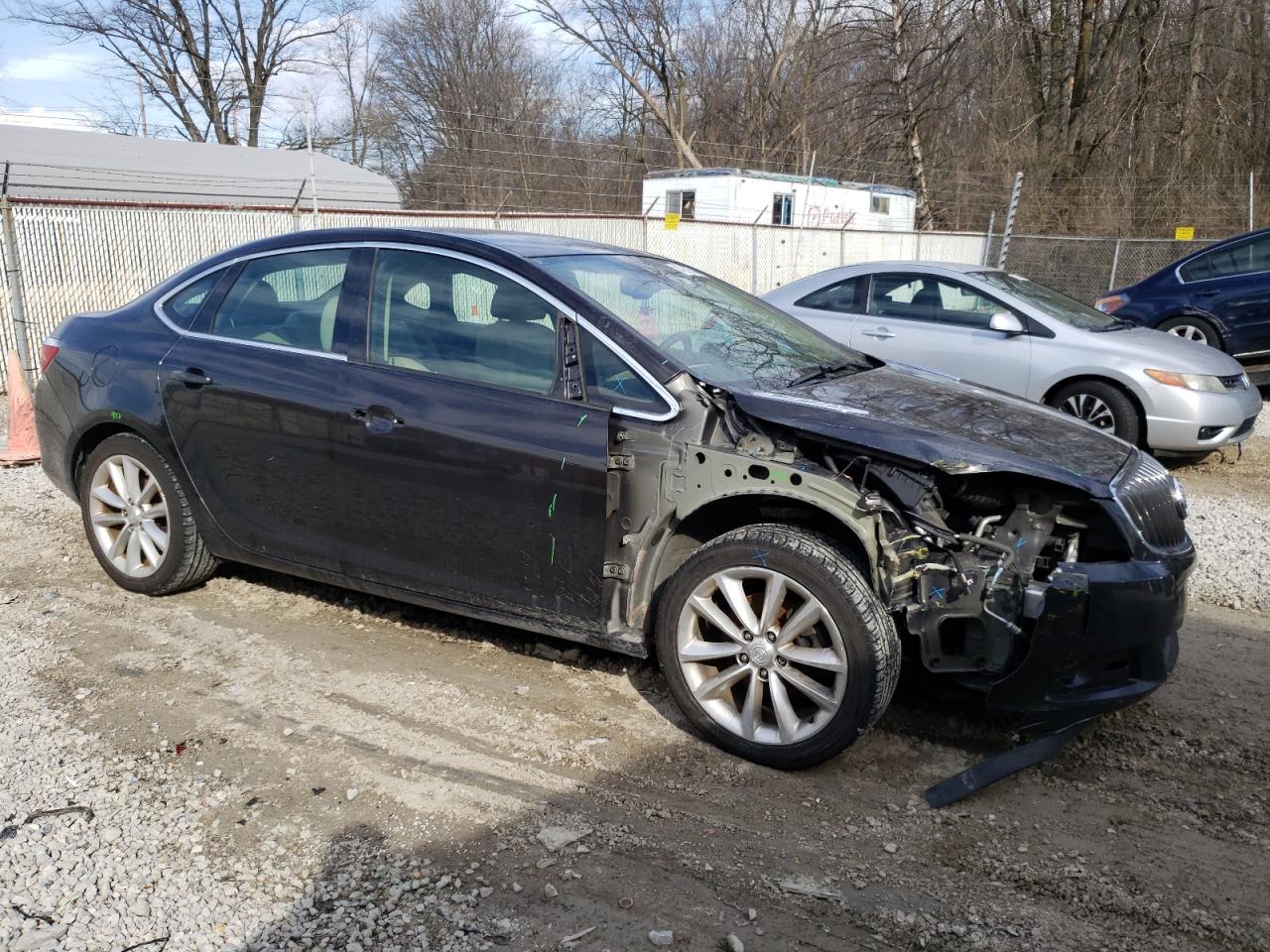 Photo 3 VIN: 1G4PR5SK7G4101356 - BUICK VERANO 