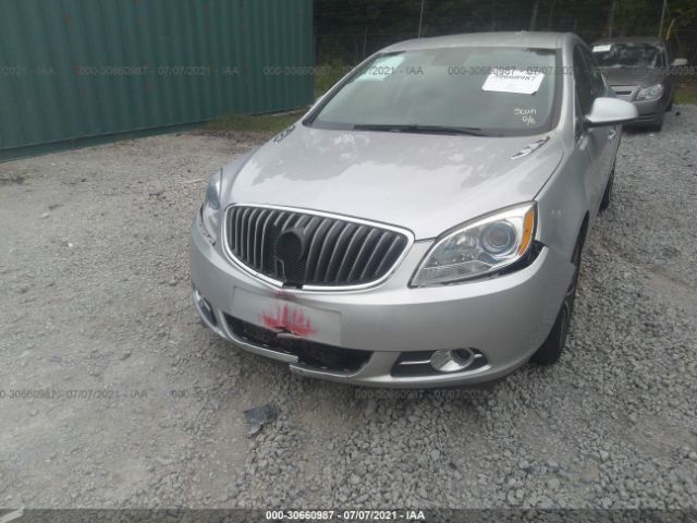 Photo 5 VIN: 1G4PR5SK7H4119499 - BUICK VERANO 