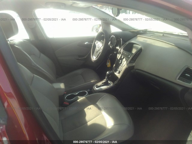 Photo 4 VIN: 1G4PR5SK8C4232127 - BUICK VERANO 