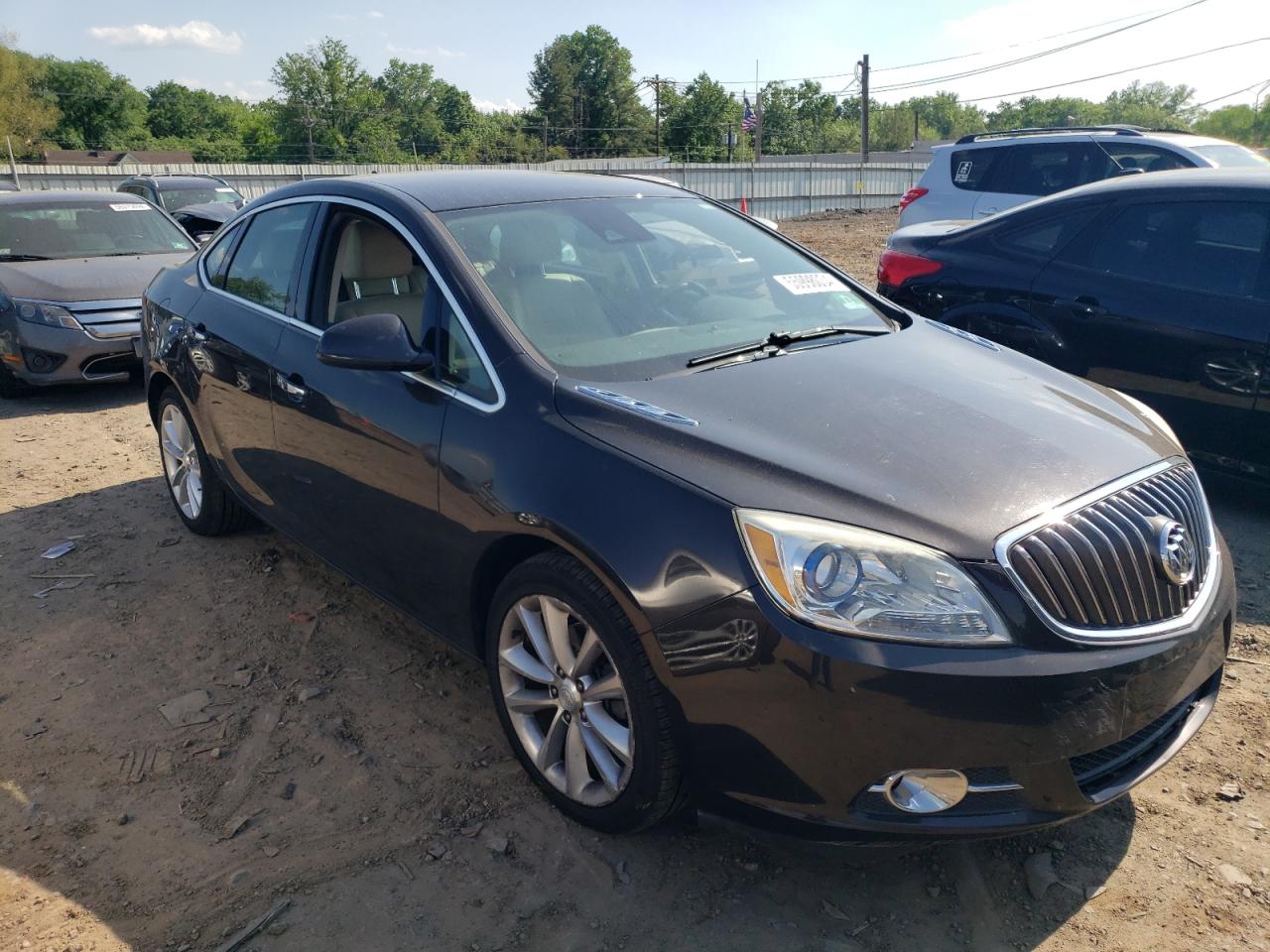 Photo 3 VIN: 1G4PR5SK8E4240957 - BUICK VERANO 