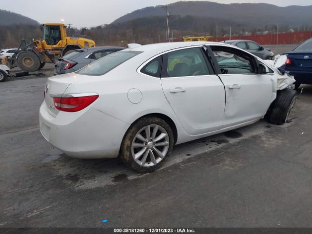 Photo 3 VIN: 1G4PR5SK8F4123784 - BUICK VERANO 