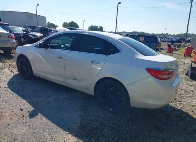 Photo 2 VIN: 1G4PR5SK9C4150732 - BUICK VERANO 