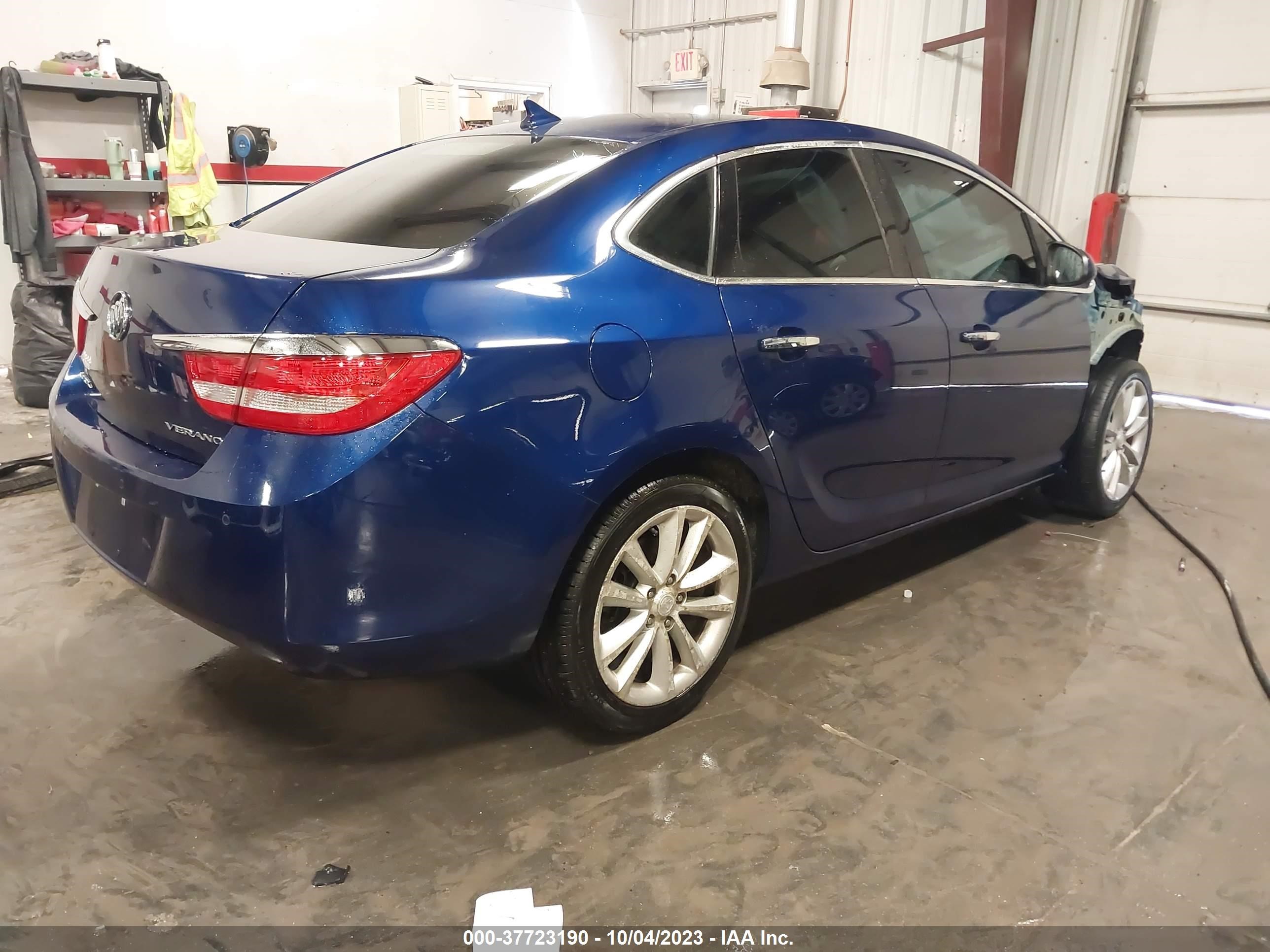 Photo 3 VIN: 1G4PR5SK9E4182454 - BUICK VERANO 