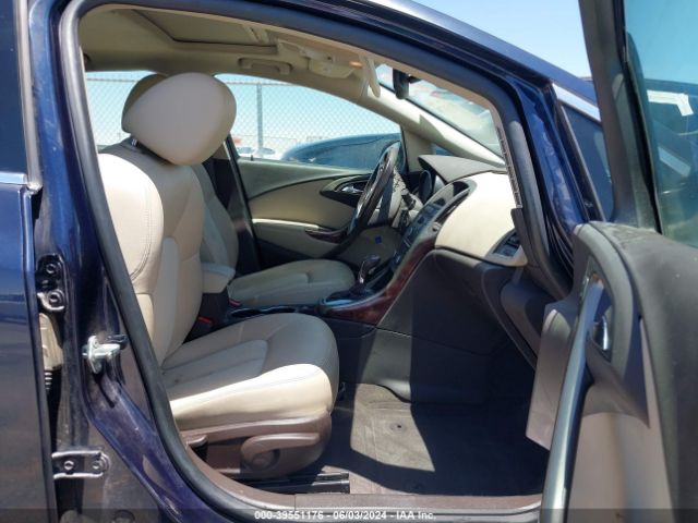 Photo 4 VIN: 1G4PR5SK9G4110916 - BUICK VERANO 