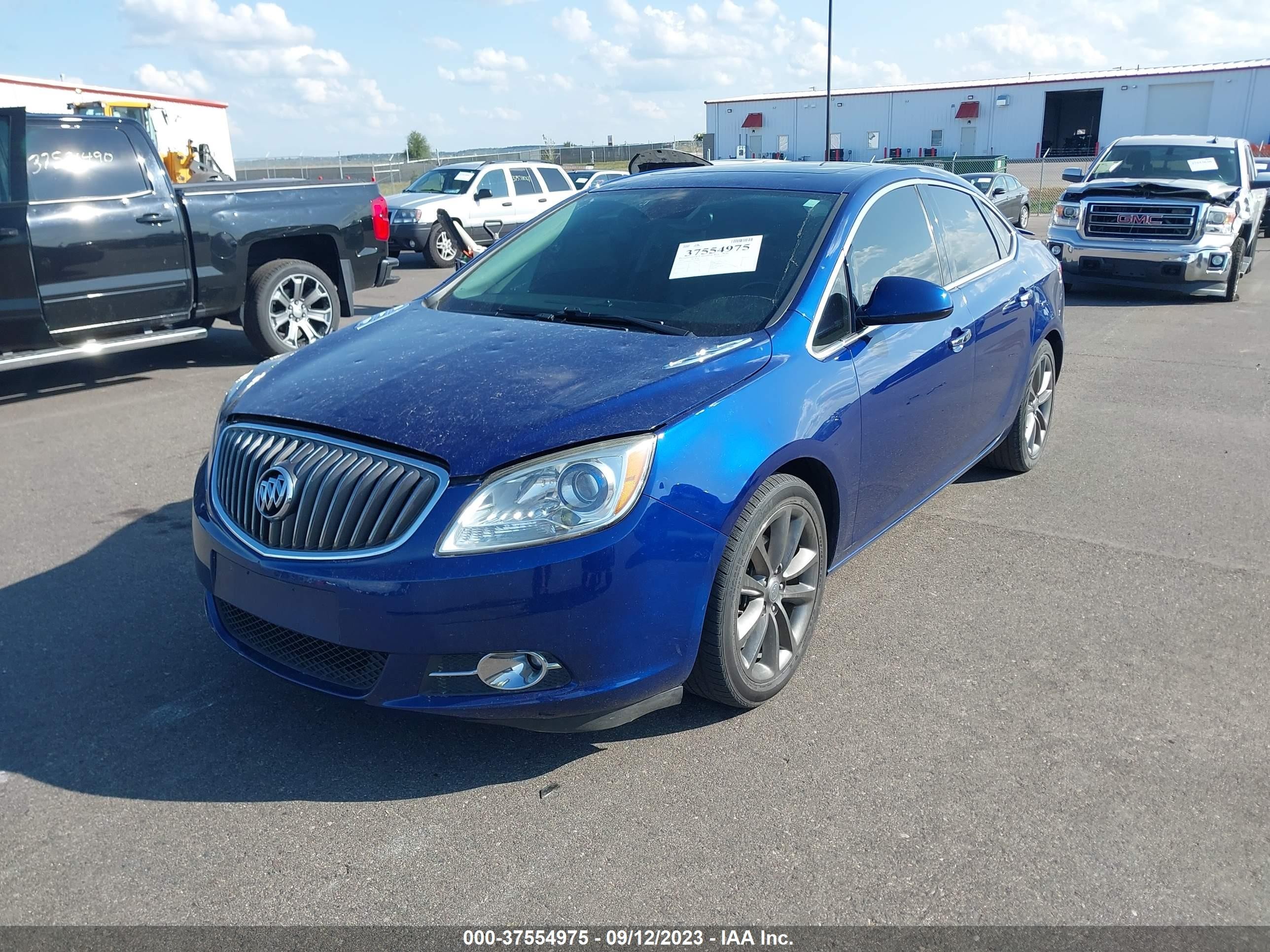 Photo 1 VIN: 1G4PR5SKXD4182882 - BUICK VERANO 