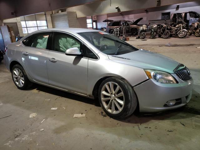 Photo 3 VIN: 1G4PR5SKXG4107779 - BUICK VERANO 