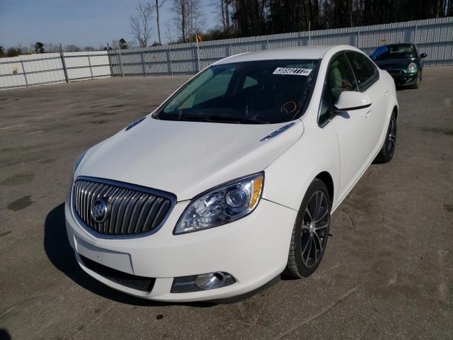 Photo 1 VIN: 1G4PR5SKXH4105483 - BUICK VERANO SPO 