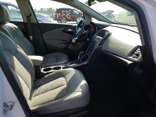 Photo 4 VIN: 1G4PR5SKXH4105483 - BUICK VERANO SPO 