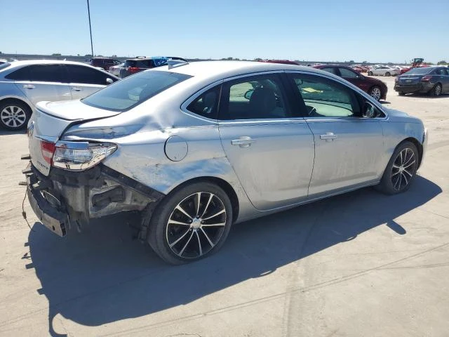 Photo 2 VIN: 1G4PR5SKXH4109422 - BUICK VERANO SPO 