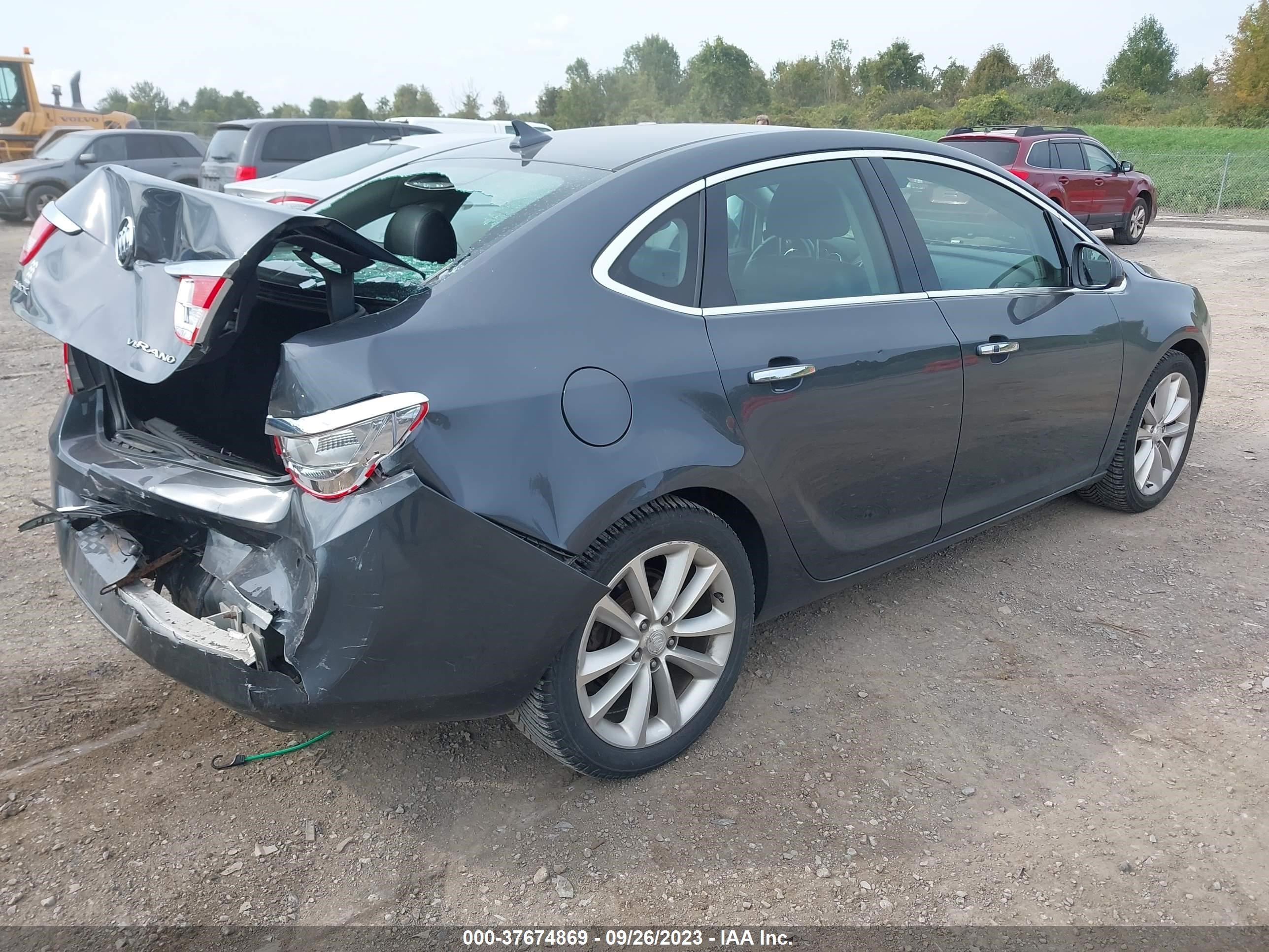 Photo 3 VIN: 1G4PS5SK0C4178147 - BUICK VERANO 