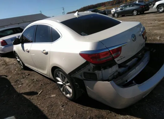 Photo 2 VIN: 1G4PS5SK0D4103370 - BUICK VERANO 