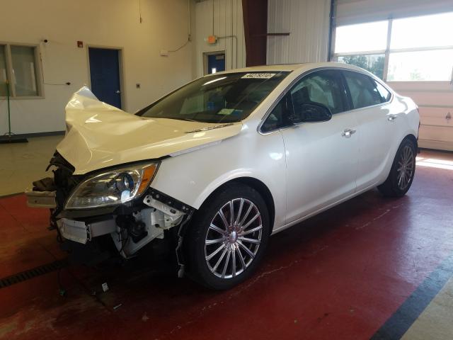 Photo 1 VIN: 1G4PS5SK0D4122016 - BUICK VERANO 