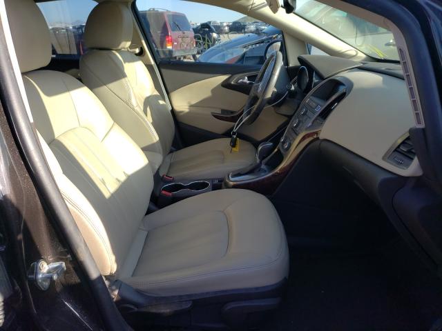 Photo 4 VIN: 1G4PS5SK0D4256542 - BUICK VERANO 