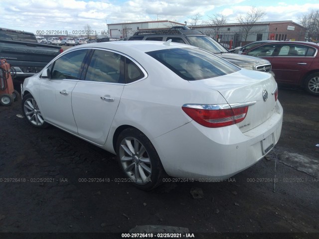 Photo 2 VIN: 1G4PS5SK0E4144910 - BUICK VERANO 