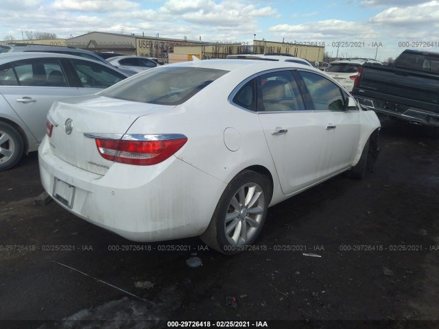 Photo 3 VIN: 1G4PS5SK0E4144910 - BUICK VERANO 