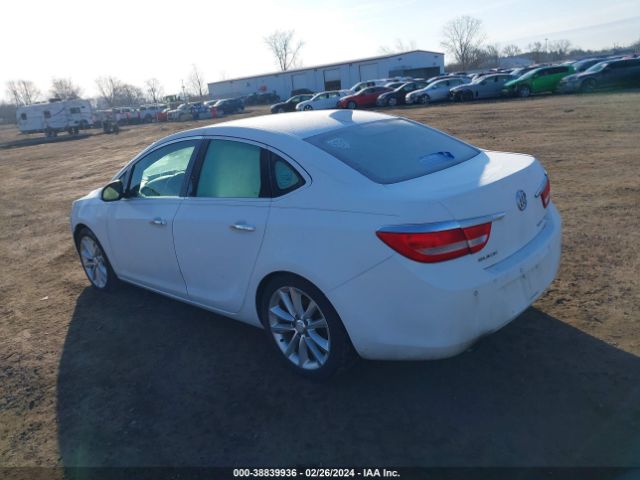 Photo 2 VIN: 1G4PS5SK0F4104456 - BUICK VERANO 