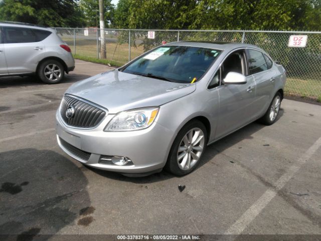 Photo 1 VIN: 1G4PS5SK0F4160042 - BUICK VERANO 