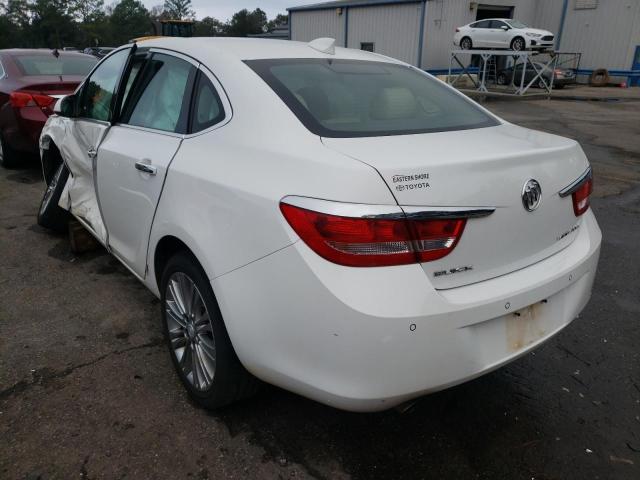 Photo 1 VIN: 1G4PS5SK0F4206260 - BUICK VERANO 