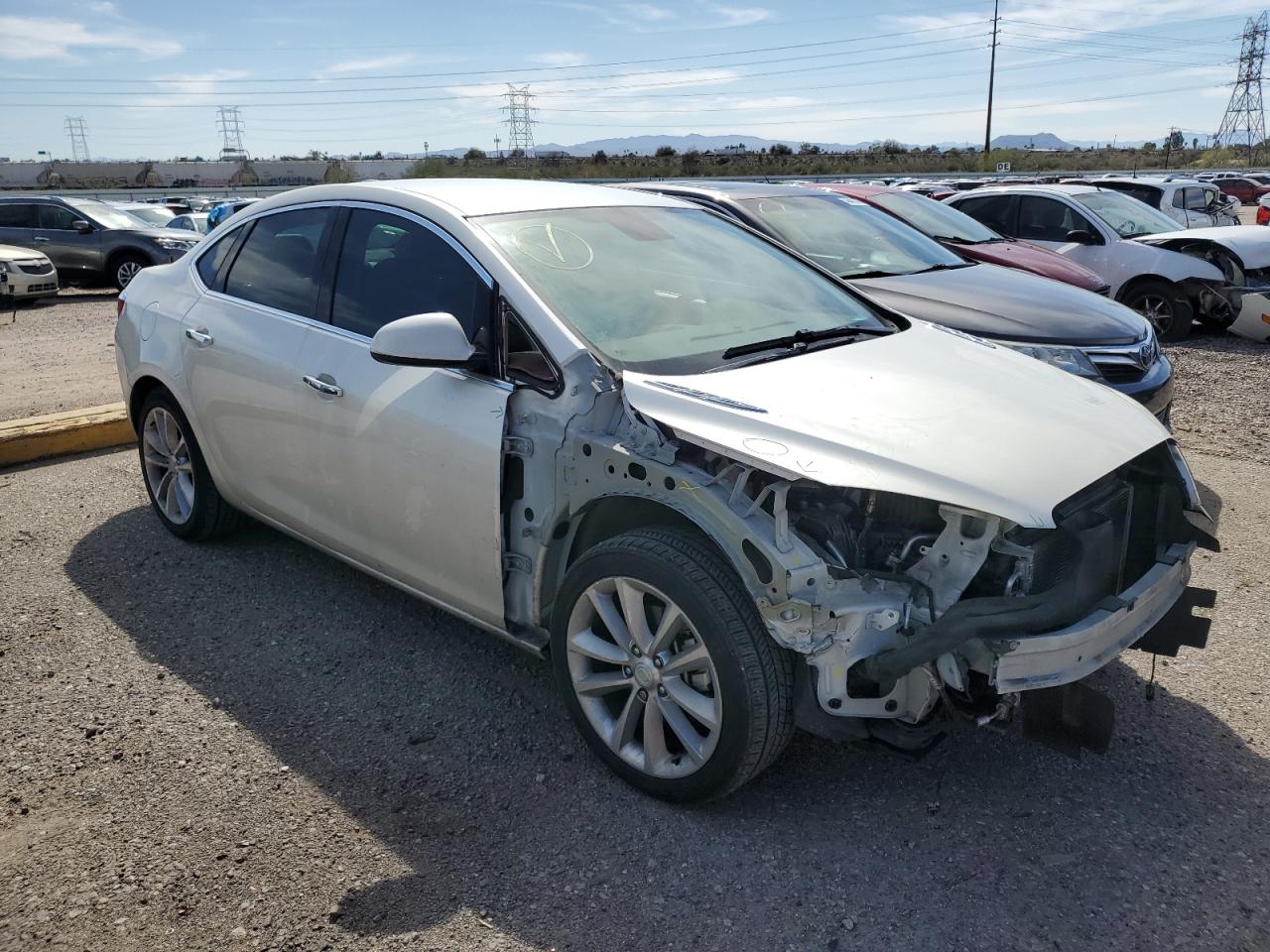 Photo 3 VIN: 1G4PS5SK0G4135028 - BUICK VERANO 