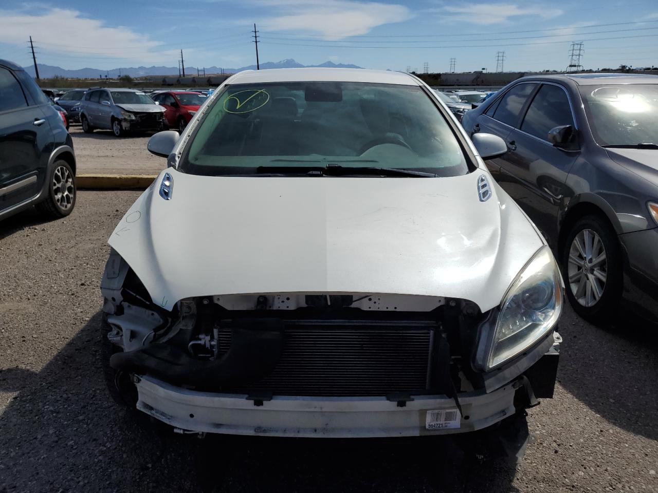 Photo 4 VIN: 1G4PS5SK0G4135028 - BUICK VERANO 