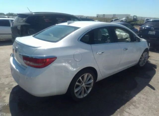 Photo 3 VIN: 1G4PS5SK0G4171818 - BUICK VERANO 