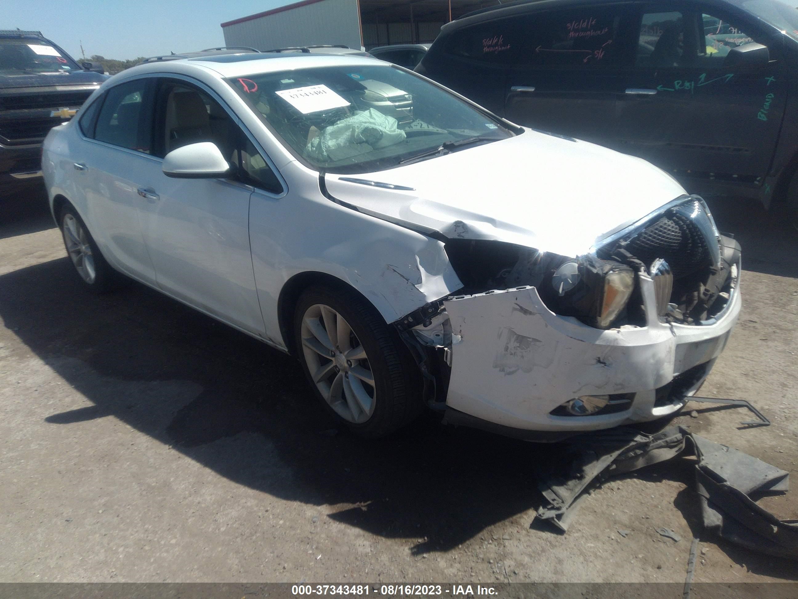 Photo 0 VIN: 1G4PS5SK0G4171818 - BUICK VERANO 