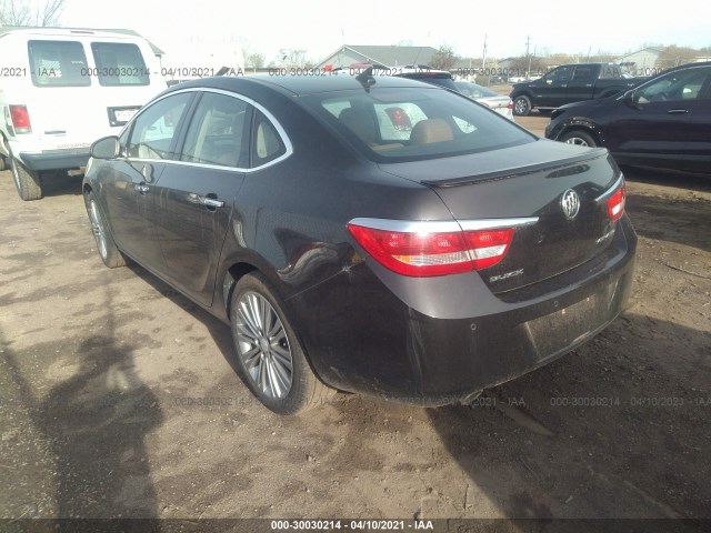 Photo 2 VIN: 1G4PS5SK1C4205971 - BUICK VERANO 