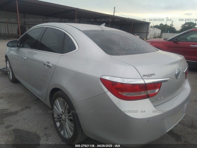 Photo 2 VIN: 1G4PS5SK1C4231843 - BUICK VERANO 