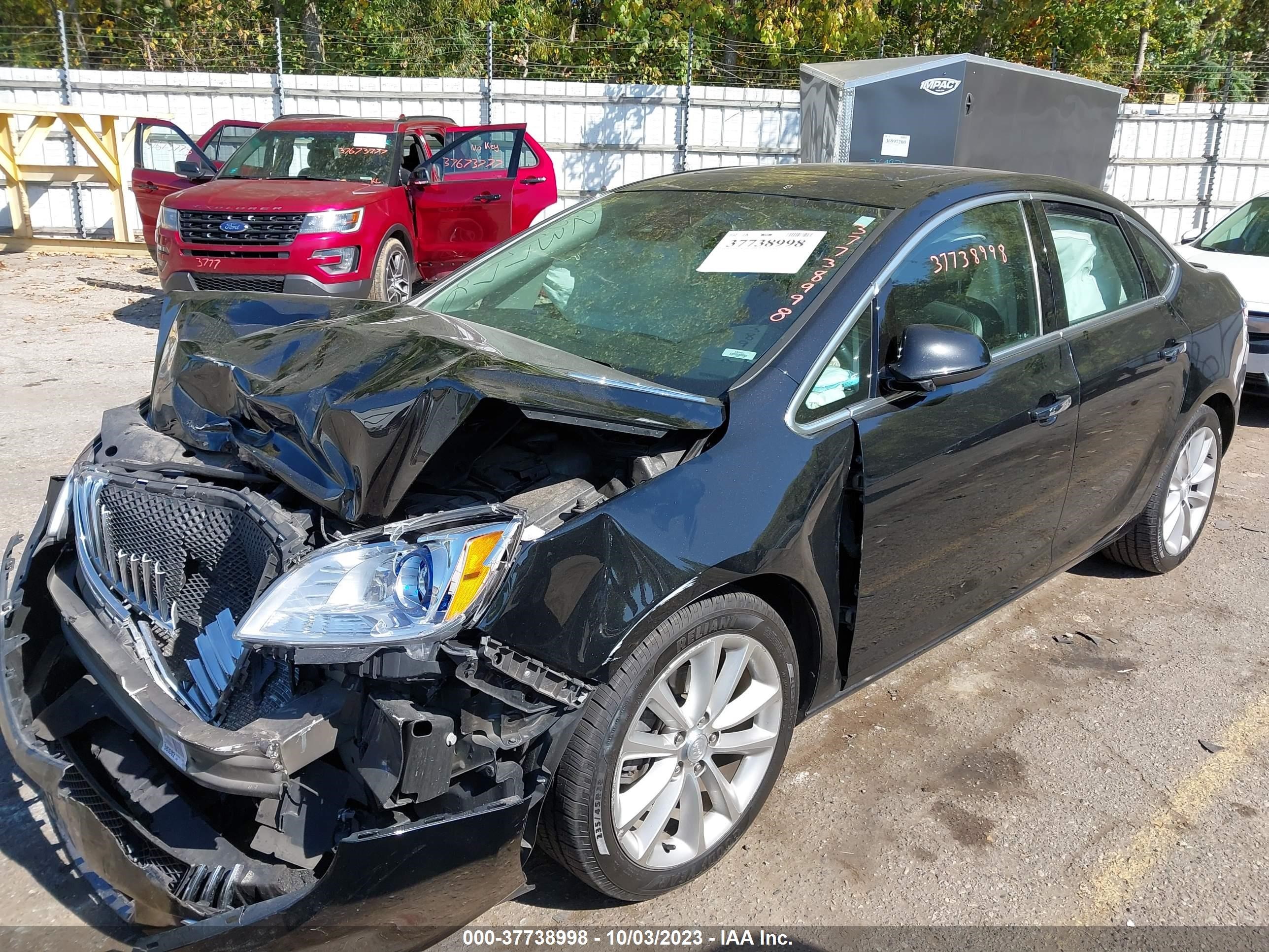 Photo 1 VIN: 1G4PS5SK1G4123776 - BUICK VERANO 