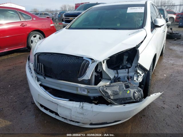 Photo 5 VIN: 1G4PS5SK2C4219555 - BUICK VERANO 