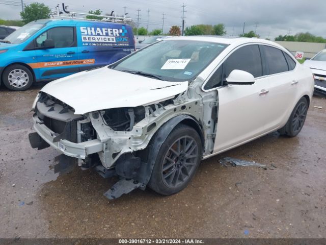 Photo 1 VIN: 1G4PS5SK2D4165837 - BUICK VERANO 