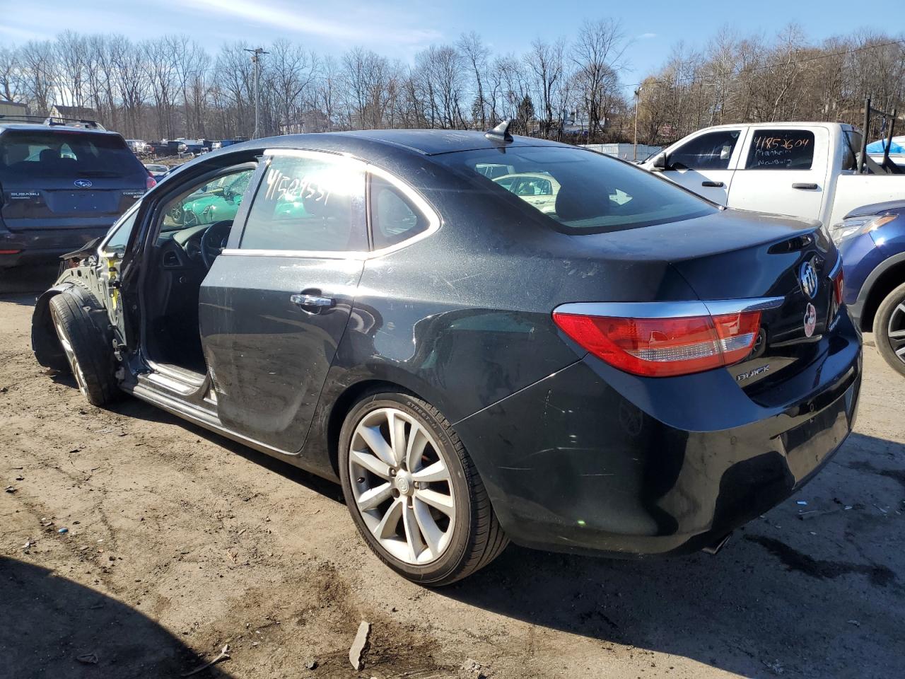 Photo 1 VIN: 1G4PS5SK2D4179611 - BUICK VERANO 