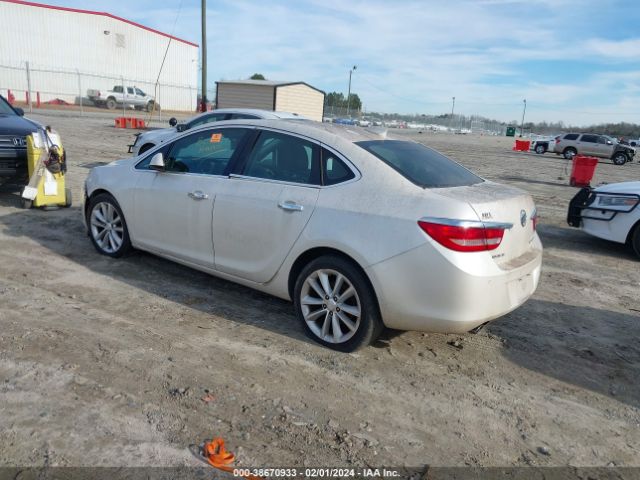 Photo 2 VIN: 1G4PS5SK2F4164870 - BUICK VERANO 