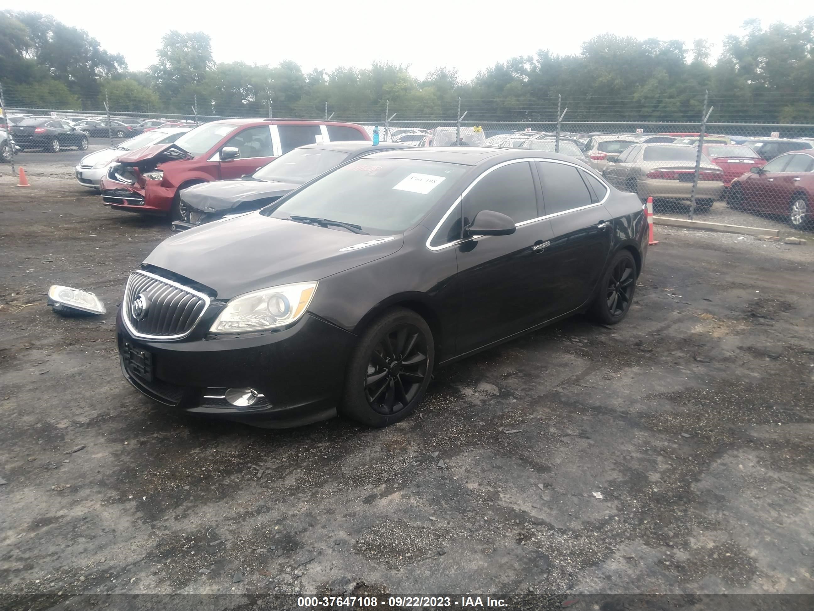 Photo 1 VIN: 1G4PS5SK2F4190658 - BUICK VERANO 