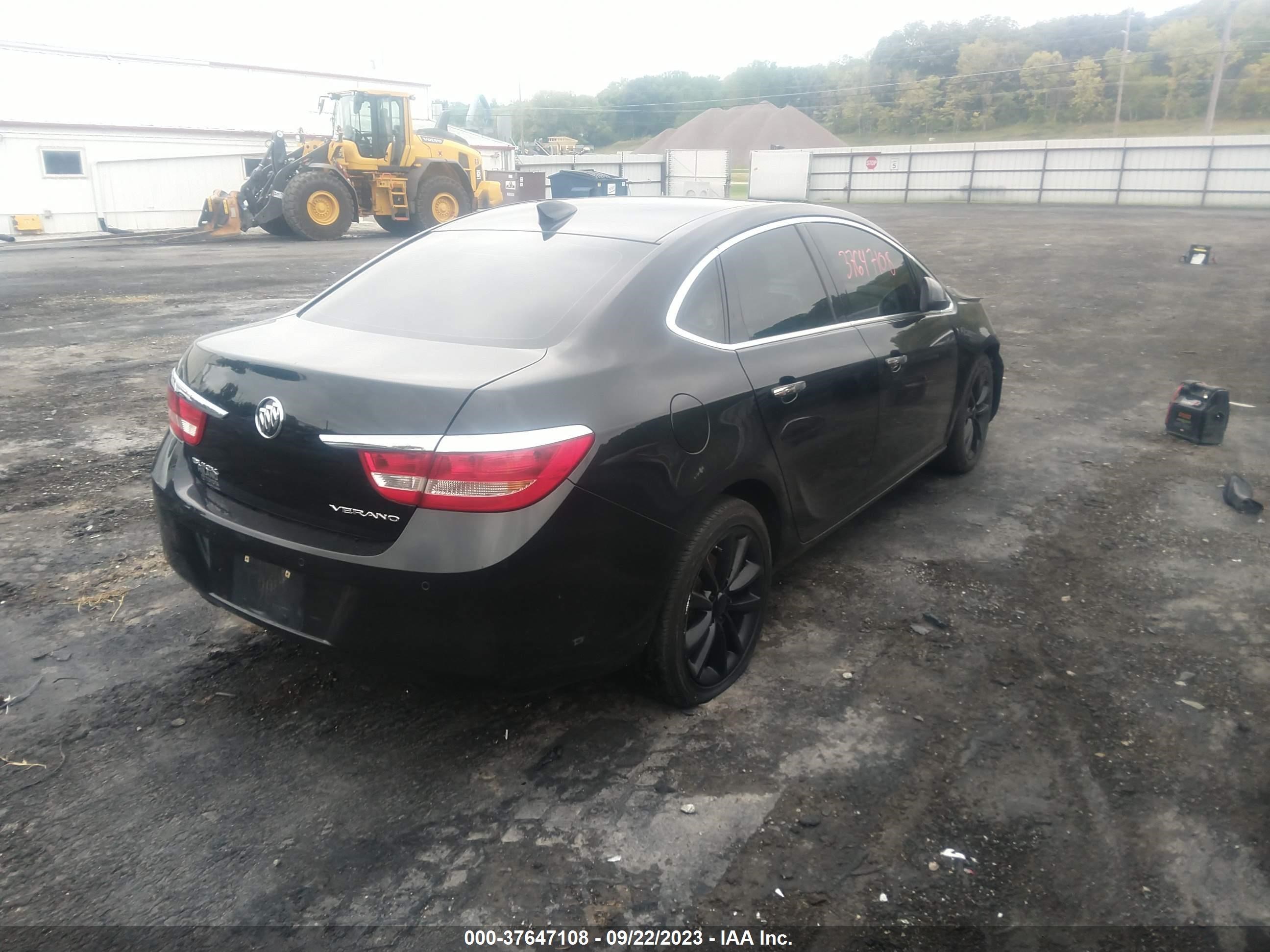 Photo 3 VIN: 1G4PS5SK2F4190658 - BUICK VERANO 