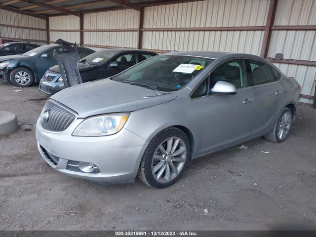 Photo 1 VIN: 1G4PS5SK2F4193611 - BUICK VERANO 