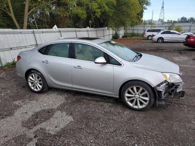 Photo 3 VIN: 1G4PS5SK2G4160237 - BUICK VERANO 